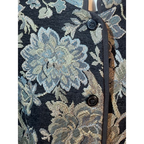 Portrait‎ Size X-Large Jacket Black w/ Blue & Cream Floral - Picture 3 of 5